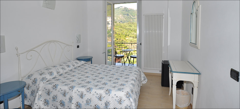 Sandra Villa Rooms - Corniglia Vernazza Cinque Terre Liguria Italy