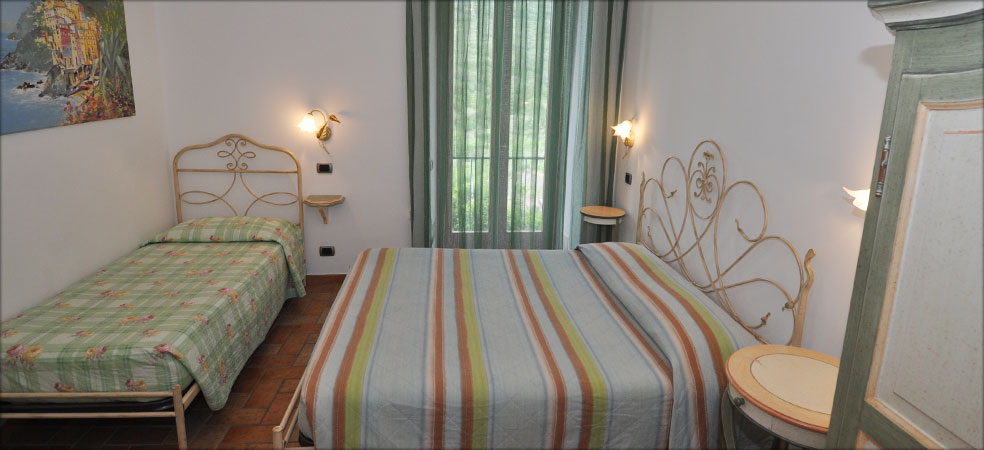 Sandra Villa Rooms - Corniglia Vernazza Cinque Terre Liguria Italy